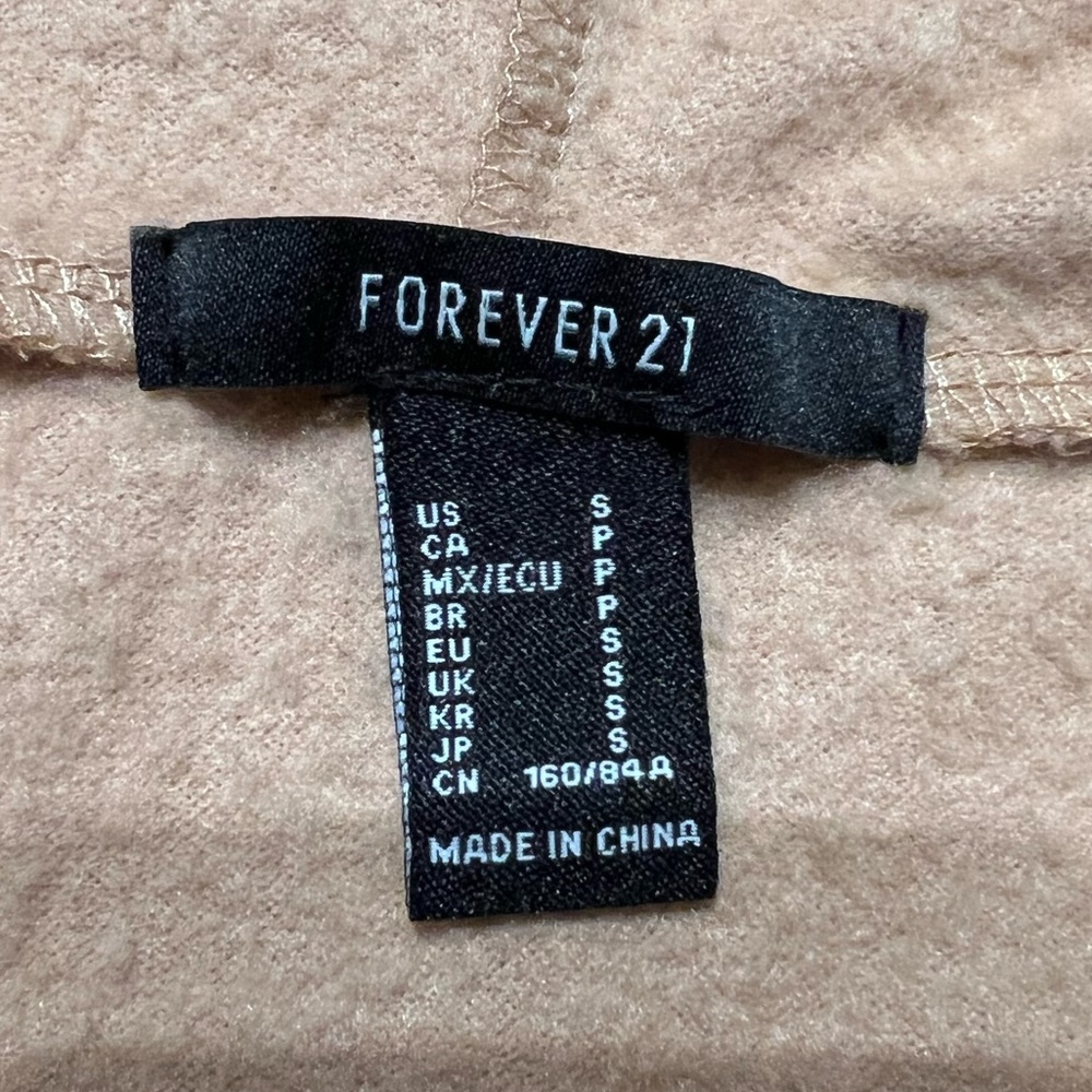 Forever 21 Cropped Hoodie!! - Picture 4 of 7